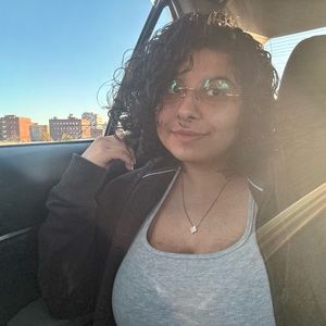 Meet your Posher, Symone